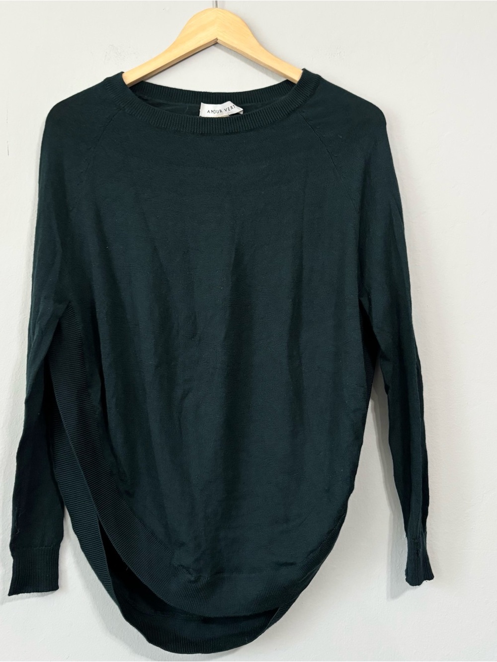 NWOT Amour Vert 100% Wool Scooped Forest Green Sweater